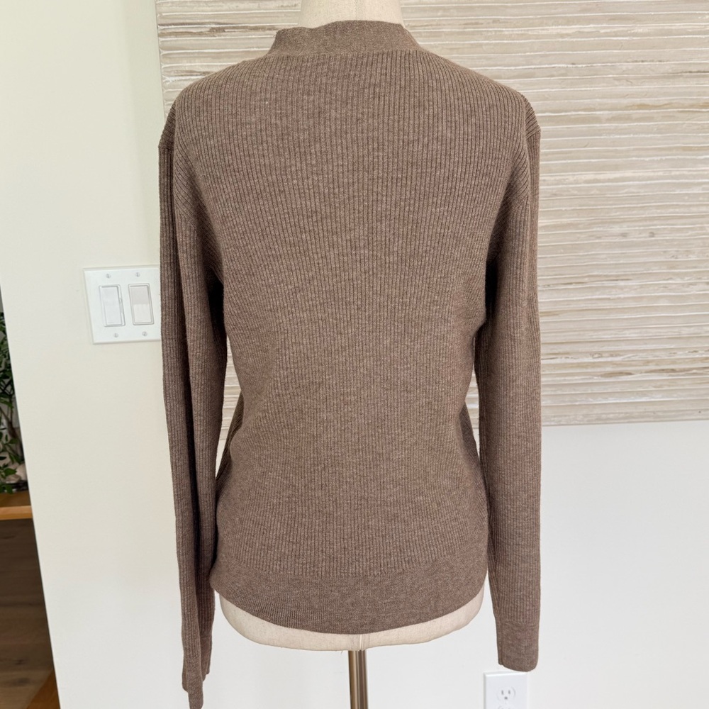 Uniqlo V neck cardigan size S - Picture 8 of 10